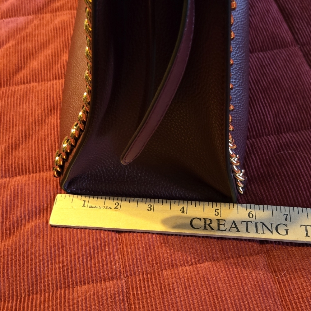 Purse - Picture 2 of 5